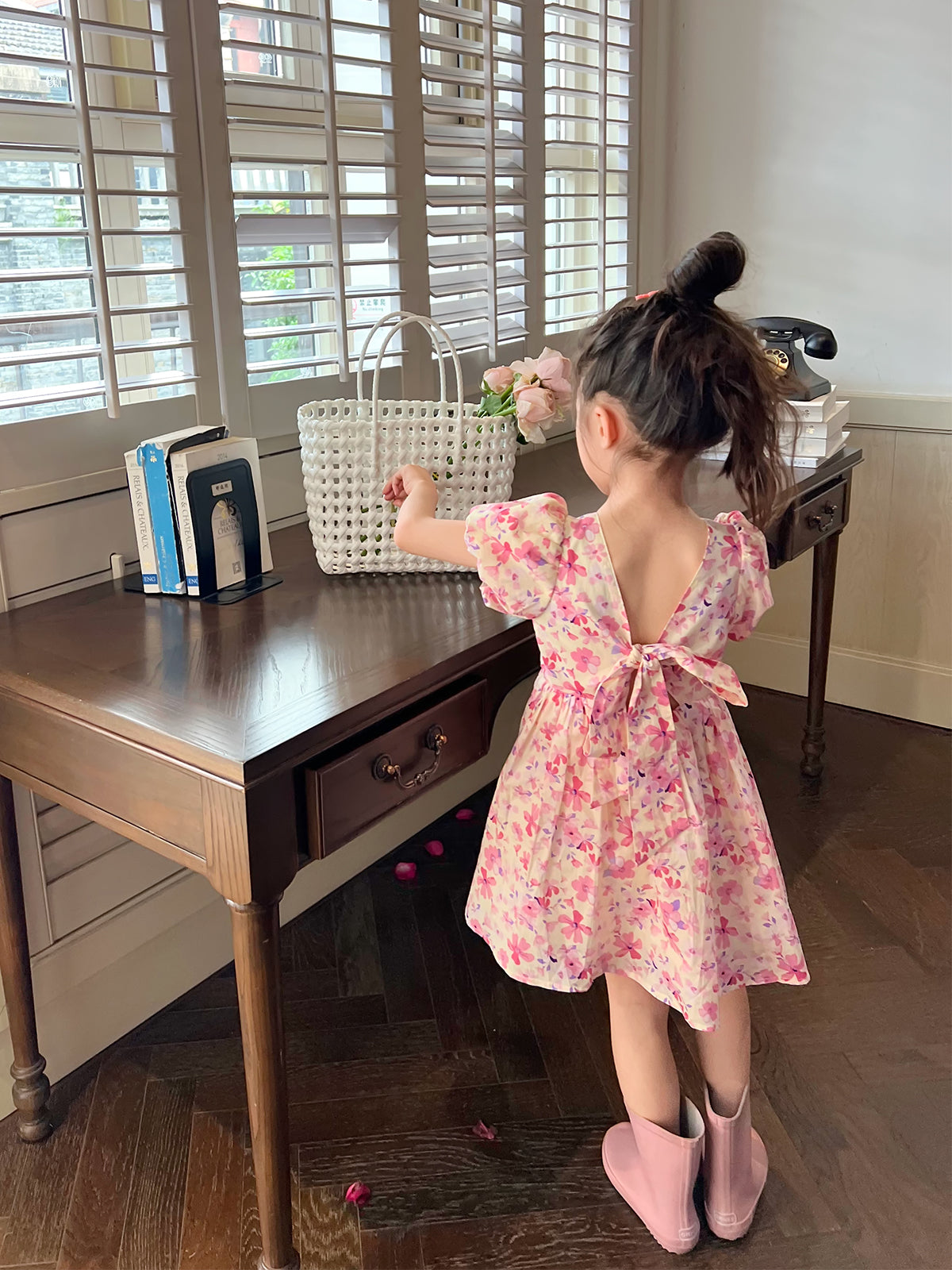 バフスリーブフラワーワンピース01936 – Foonique