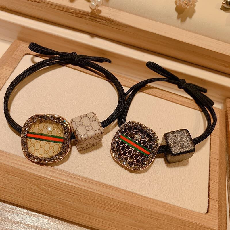 2本でお得】オシャレヘアゴム01268 – Foonique